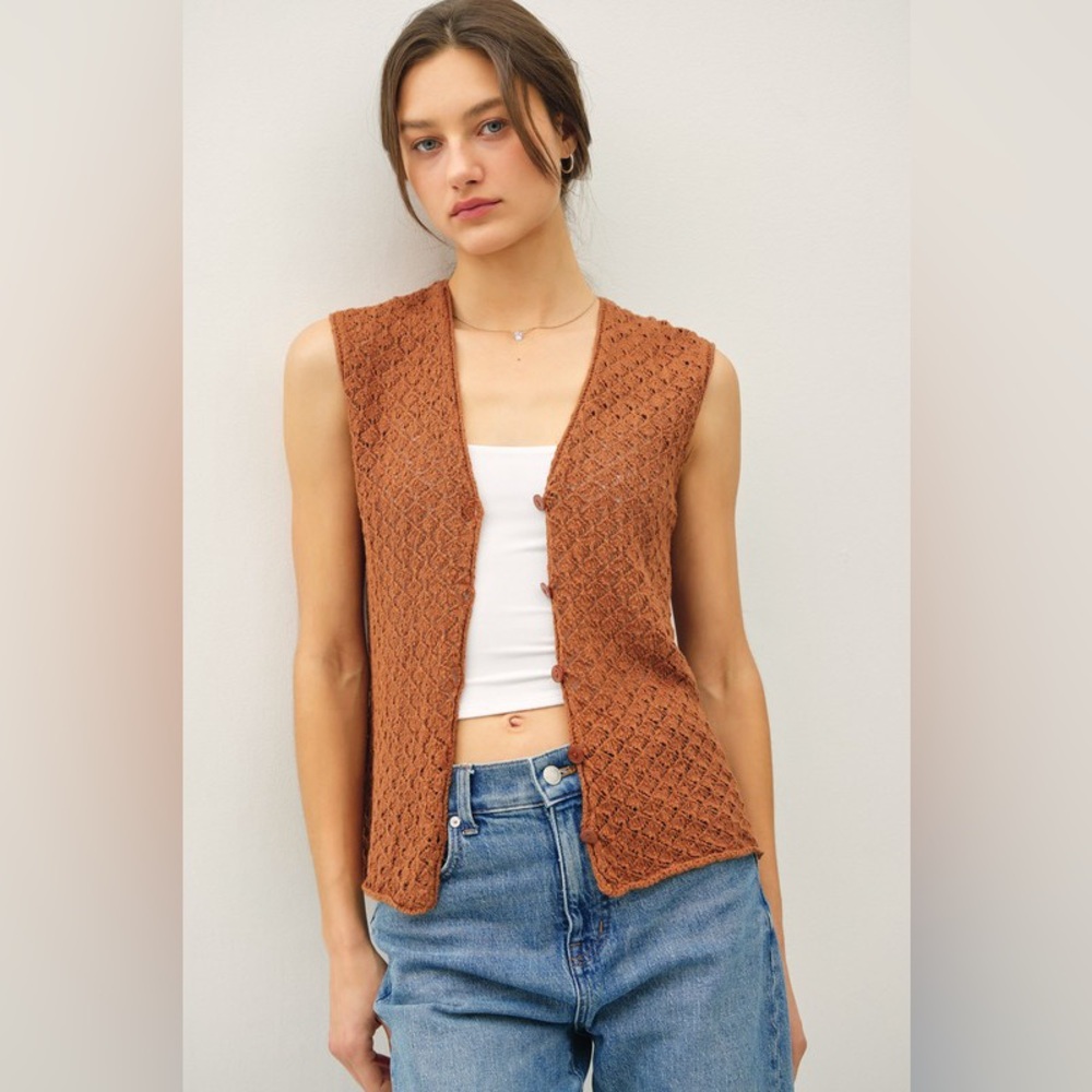 415B. Brown Knit V-Neck Button Down Vest